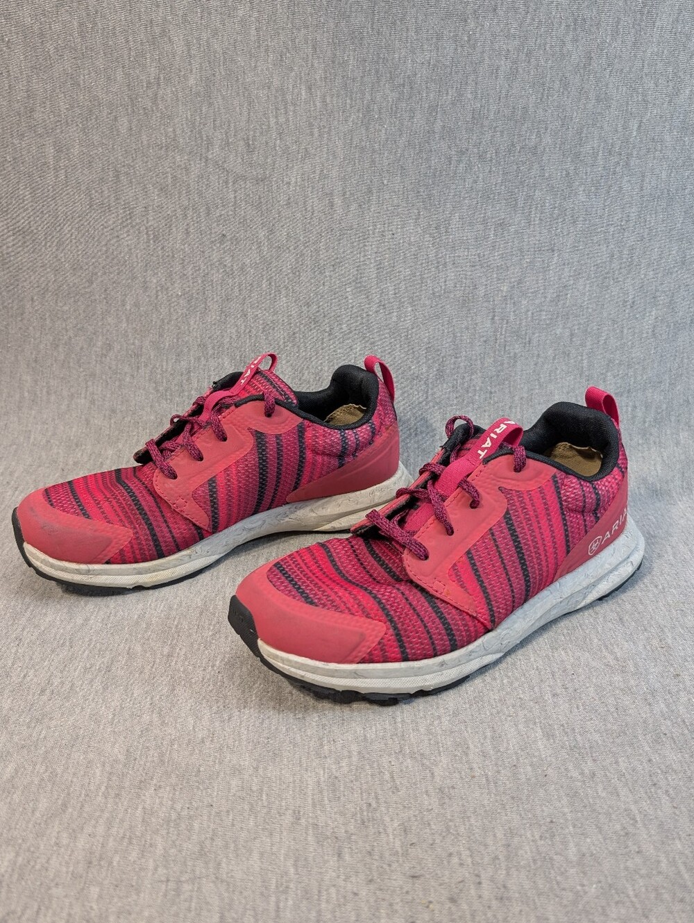 Ariat Running Shoes Women's 5.5B Hot Pink